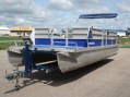 featured boat from moon marine