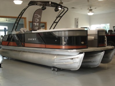 featured boat from moon marine