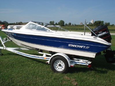 featured boat from moon marine