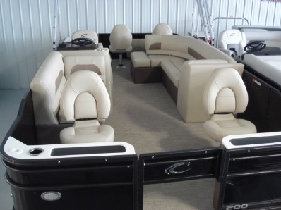 featured boat from moon marine