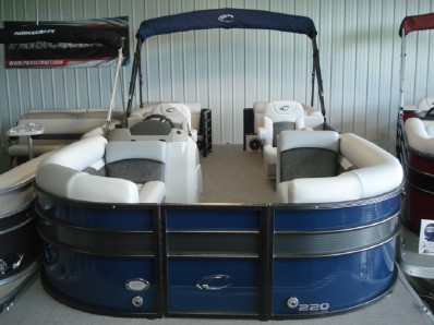 featured boat from moon marine