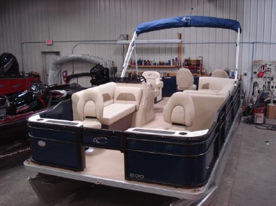 featured boat from moon marine