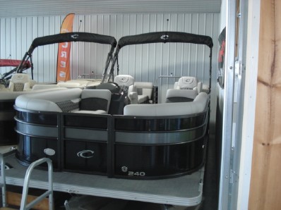 featured boat from moon marine