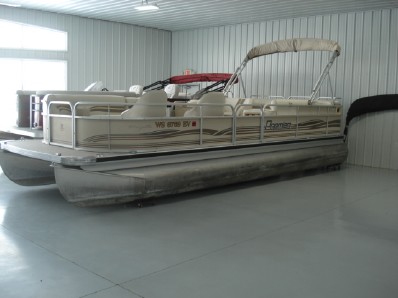 featured boat from moon marine